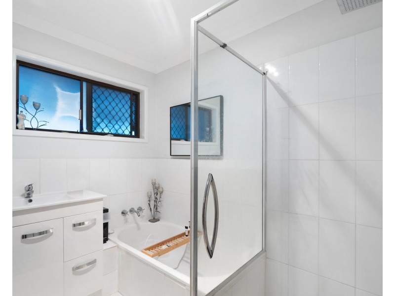 18 Bayswater Street, Mount Warren Park QLD 4207