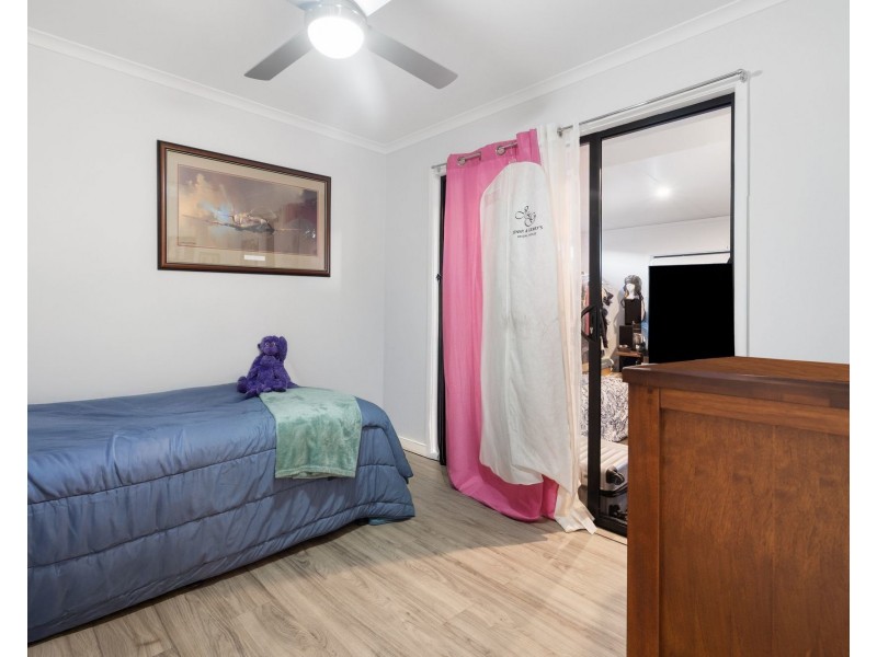 18 Bayswater Street, Mount Warren Park QLD 4207