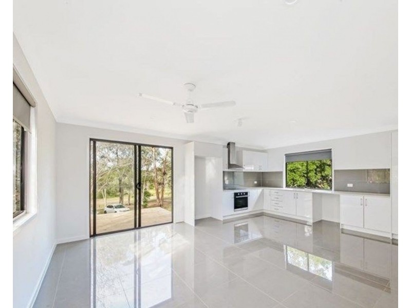 49 Adelaide Street, Kingston QLD 4114