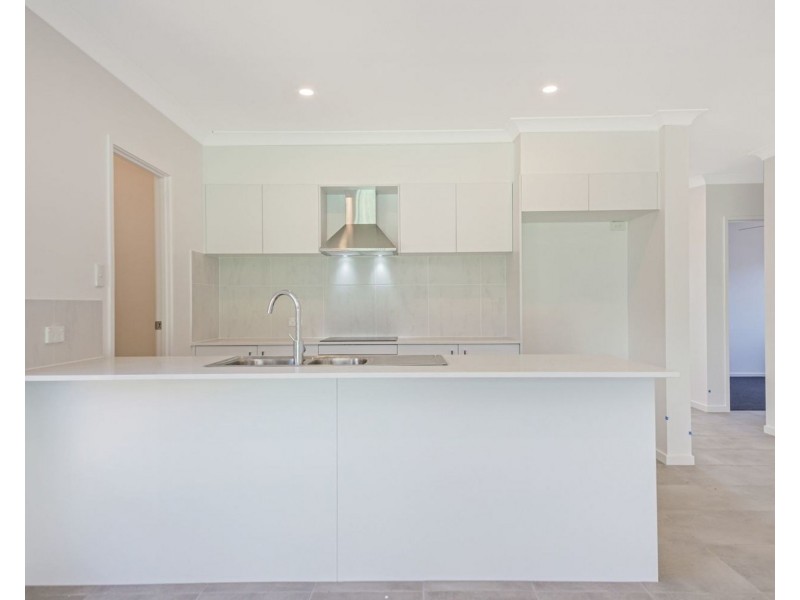 93 Dunaden Street, Logan Reserve QLD 4133