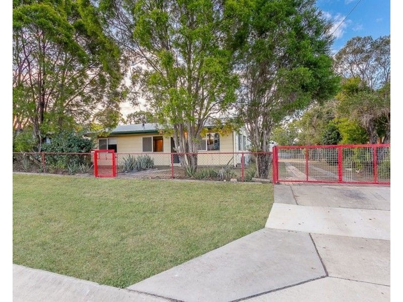 29 Bell Street, Walloon QLD 4306
