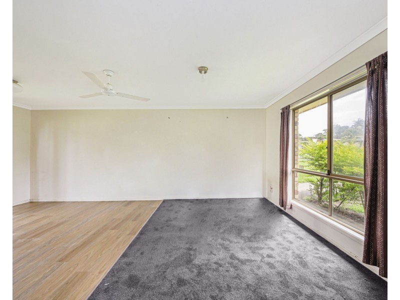 8 Brabham St, Crestmead QLD 4132