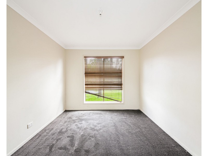 8 Brabham St, Crestmead QLD 4132