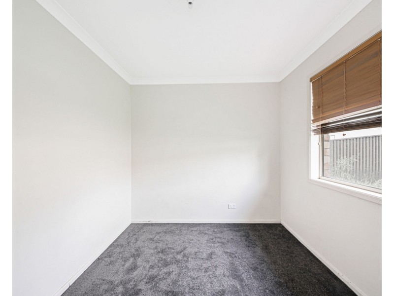 8 Brabham St, Crestmead QLD 4132