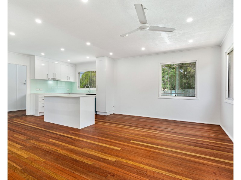 37 Madison Street, Woodridge QLD 4114