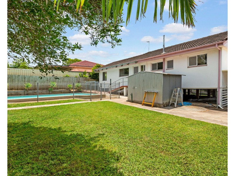 37 Madison Street, Woodridge QLD 4114