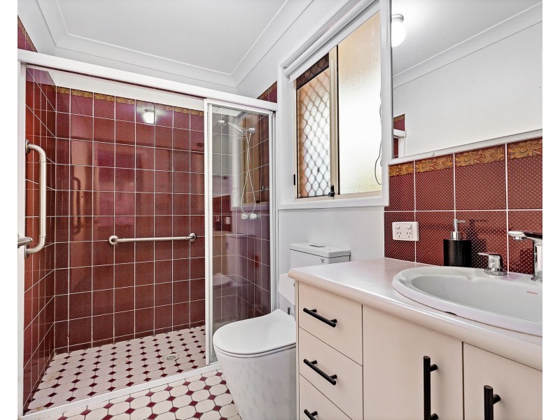 128 BANKSIA CRCT, Forest Lake QLD 4078