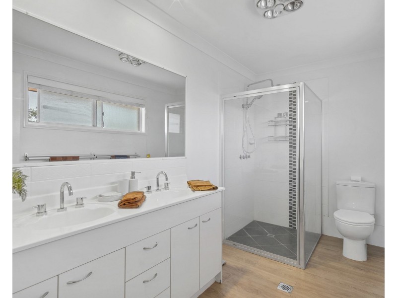 197 Castile Crescent, Edens Landing QLD 4207