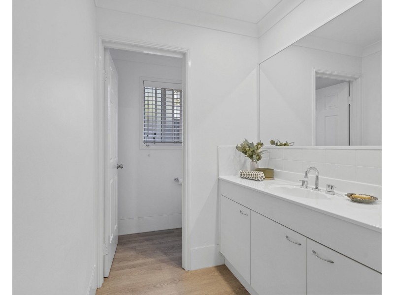 197 Castile Crescent, Edens Landing QLD 4207