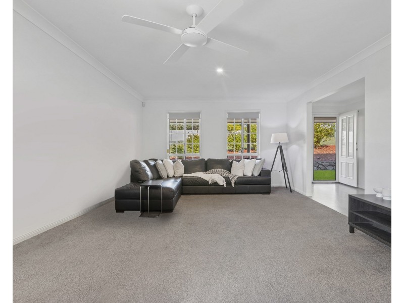 197 Castile Crescent, Edens Landing QLD 4207