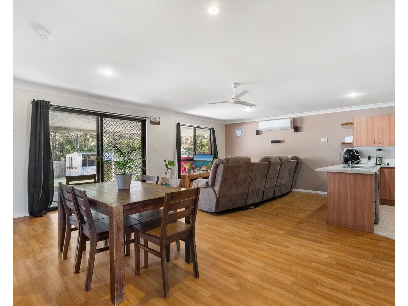 25 Lake Cootharaba Place, Logan Reserve QLD 4133