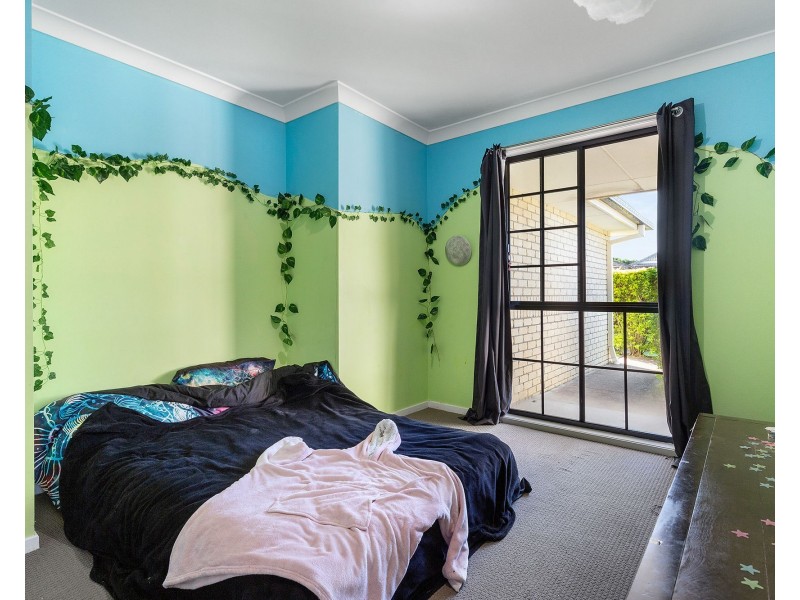 25 Lake Cootharaba Place, Logan Reserve QLD 4133