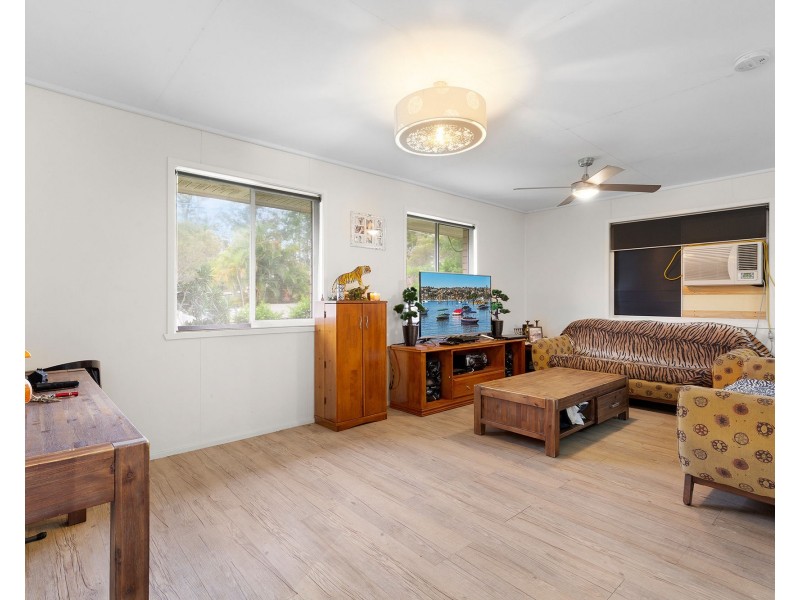 6 Sylvia Street, Loganlea QLD 4131