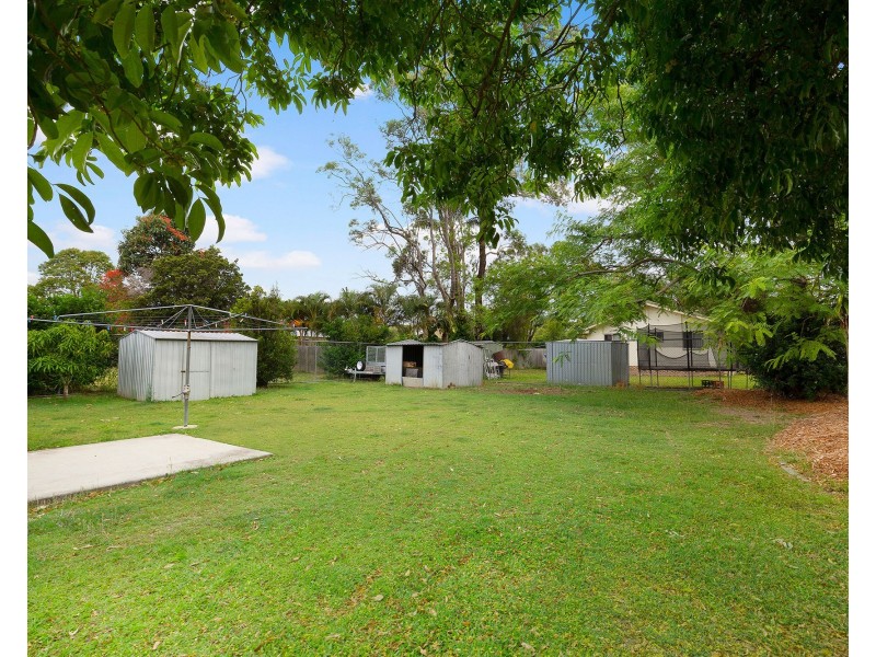 6 Sylvia Street, Loganlea QLD 4131