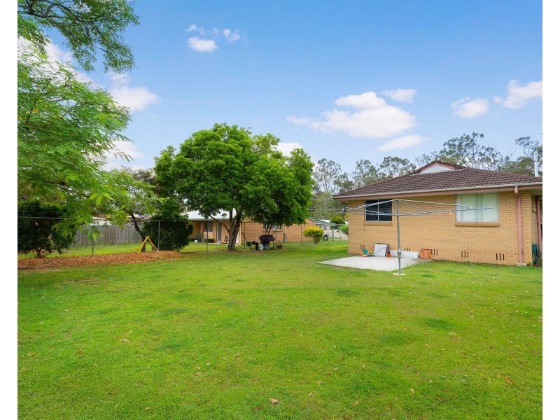 6 Sylvia Street, Loganlea QLD 4131