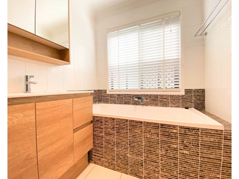 25 Edinburgh Drive, Bethania QLD 4205