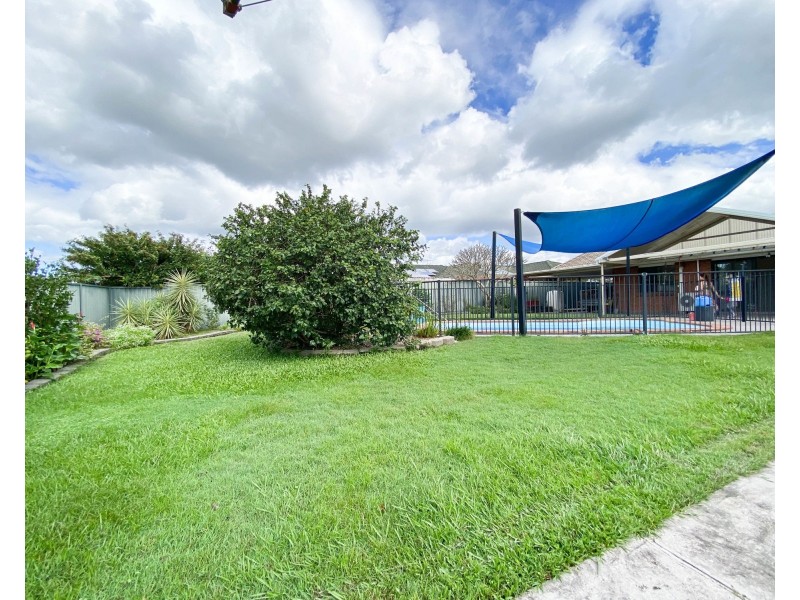 25 Edinburgh Drive, Bethania QLD 4205