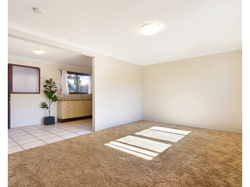 2/4 Efymia Court, Daisy Hill QLD 4127