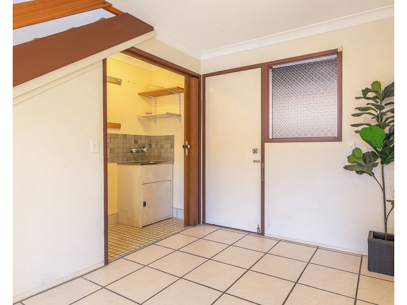 2/4 Efymia Court, Daisy Hill QLD 4127
