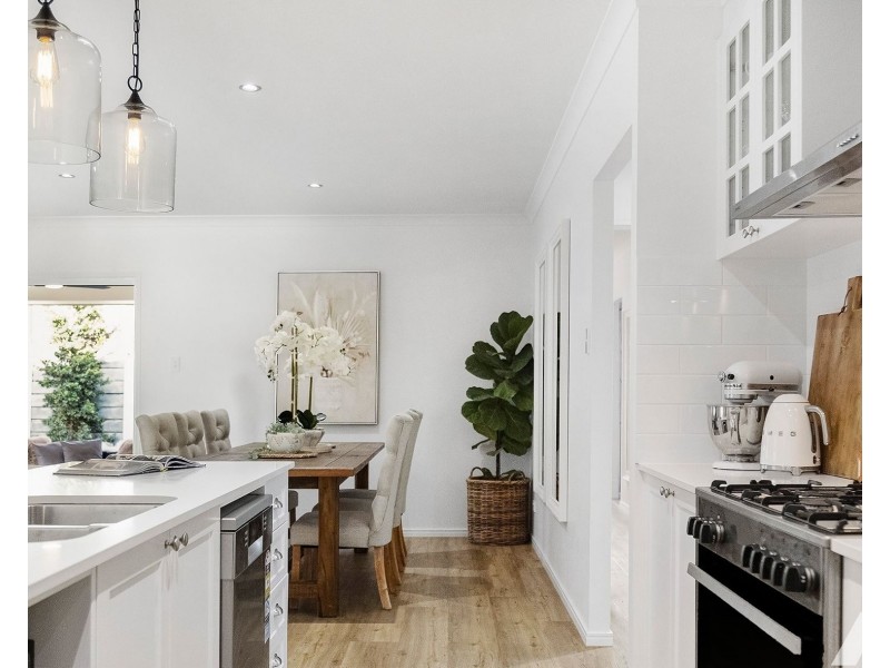 contact agent, Bahrs Scrub QLD 4207