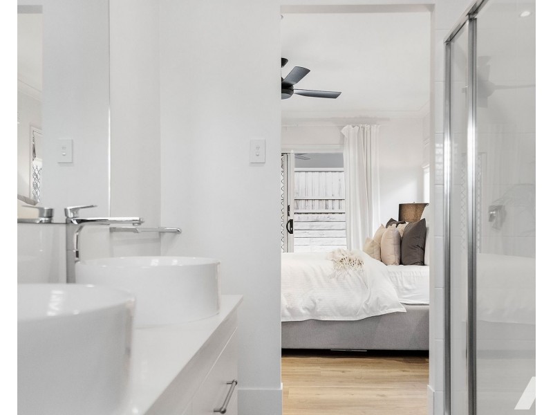 contact agent, Bahrs Scrub QLD 4207