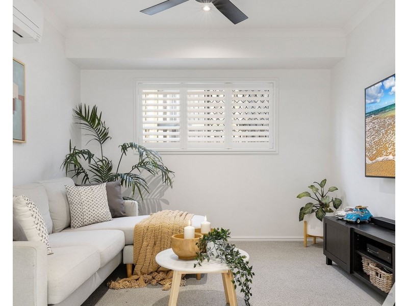 contact agent, Bahrs Scrub QLD 4207