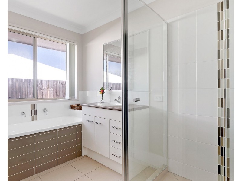 3 Oasis Court, Marsden QLD 4132