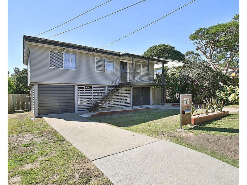 4 Sithney Street, Kingston QLD 4114