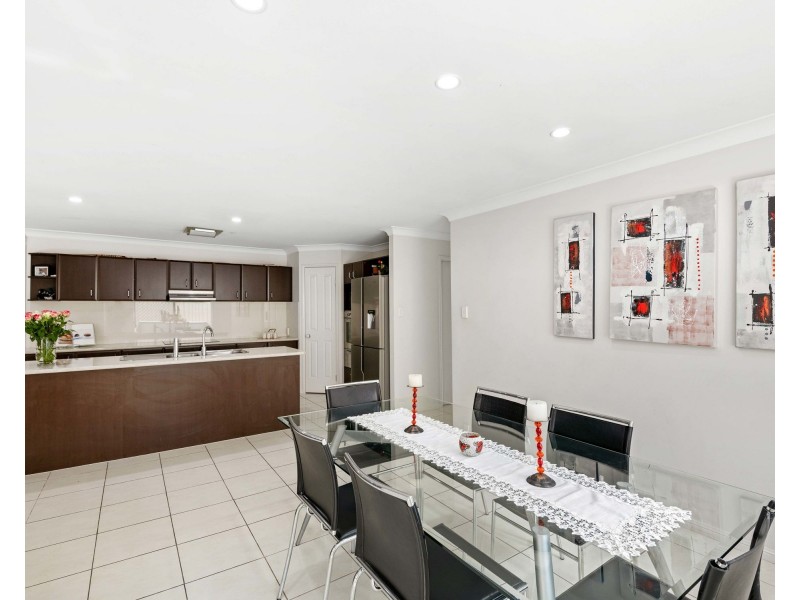 44 Girraween Crescent, Parkinson QLD 4115