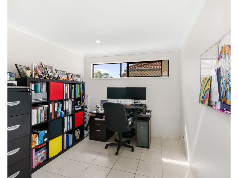 44 Girraween Crescent, Parkinson QLD 4115