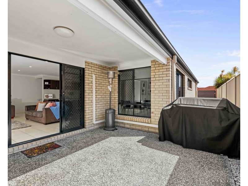 44 Girraween Crescent, Parkinson QLD 4115