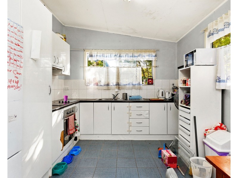 33 Myra Street, Kingston QLD 4114