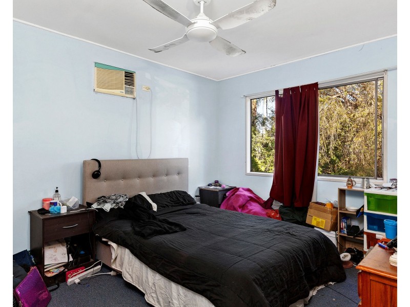 33 Myra Street, Kingston QLD 4114