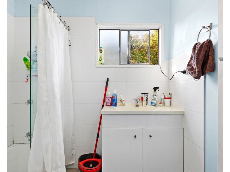 33 Myra Street, Kingston QLD 4114