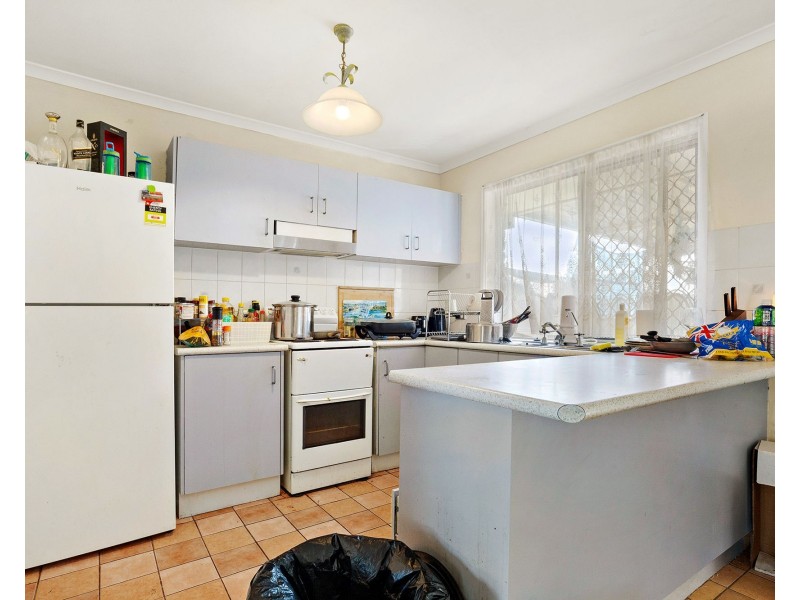 28 Dowling Crescent, Eagleby QLD 4207