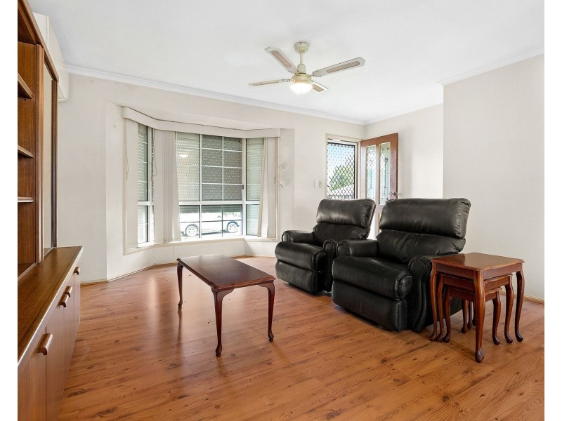 21 Packett Cres, Loganlea QLD 4131