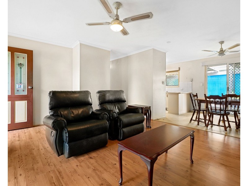21 Packett Cres, Loganlea QLD 4131