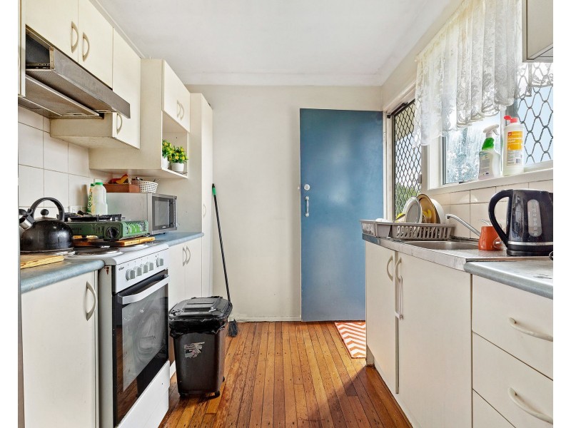 12 Maple Street, Kingston QLD 4114