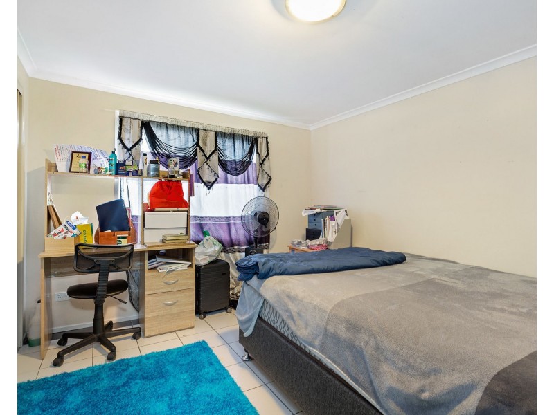 12 Maple Street, Kingston QLD 4114