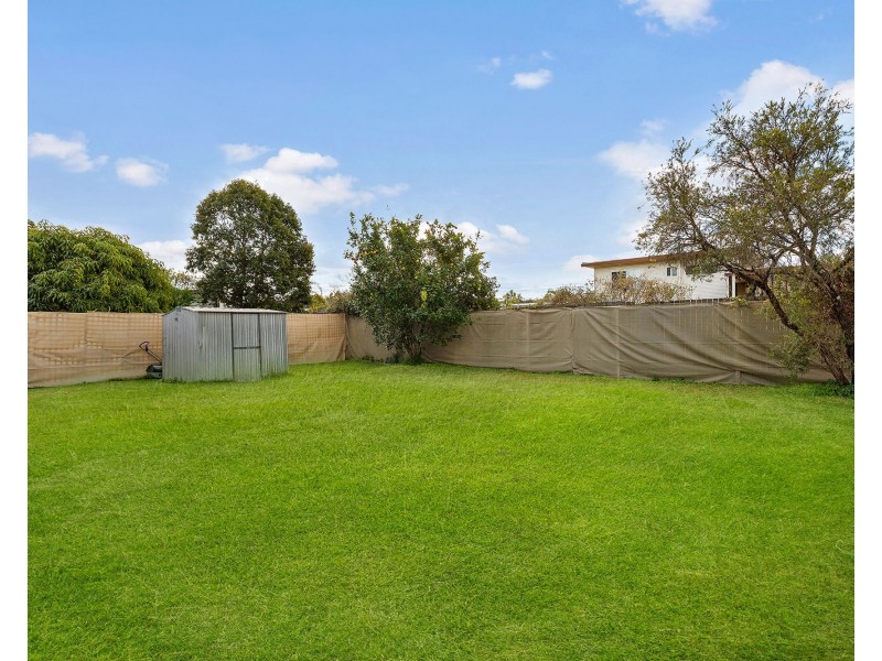 12 Maple Street, Kingston QLD 4114