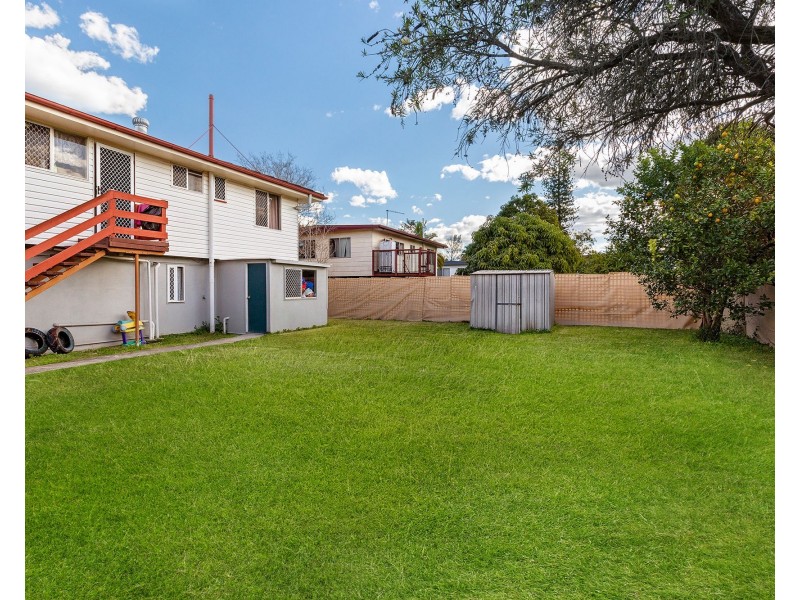 12 Maple Street, Kingston QLD 4114