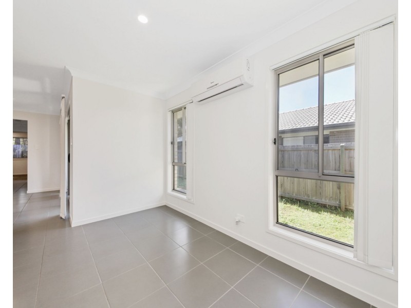 19a Daintree Street, Park Ridge QLD 4125