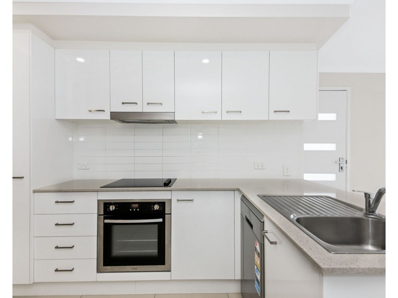 46 Miamax Place, Logan Reserve QLD 4133