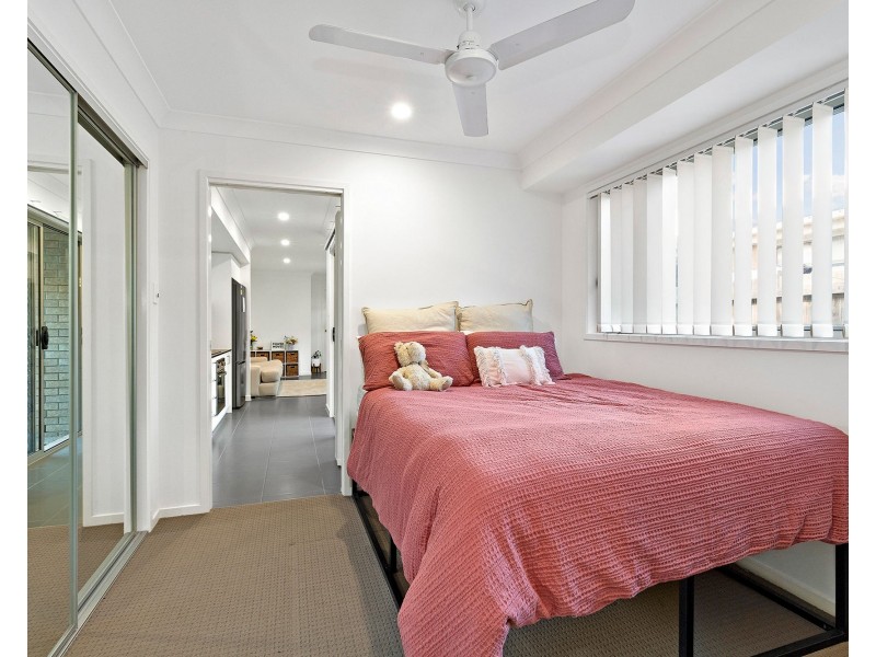 19b Daintree Court, Park Ridge QLD 4125