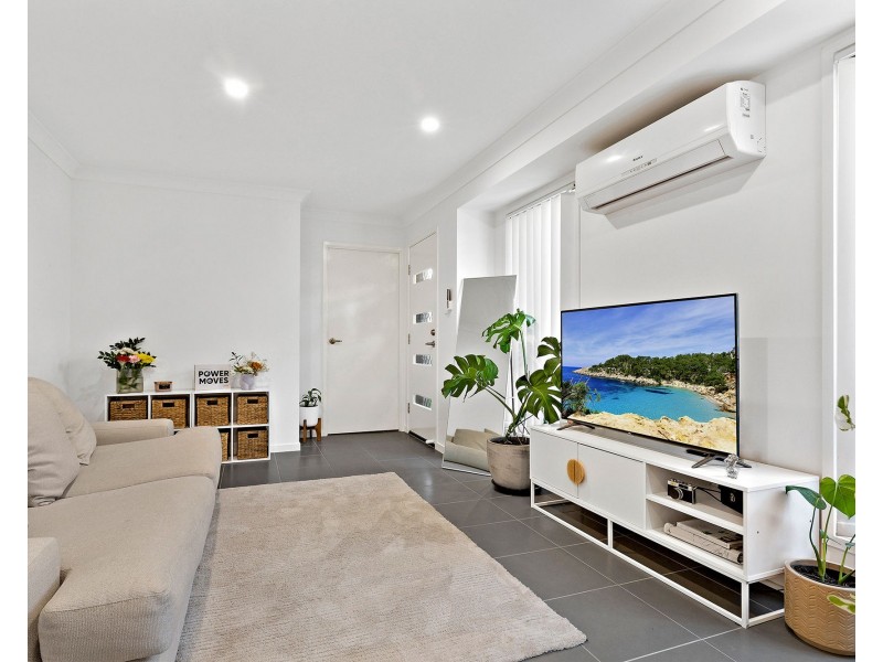 19b Daintree Court, Park Ridge QLD 4125