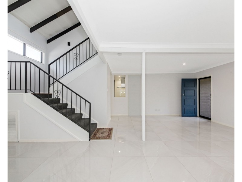 12 Wenlock Crescent, Springwood QLD 4127