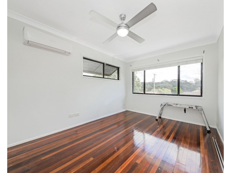 12 Wenlock Crescent, Springwood QLD 4127