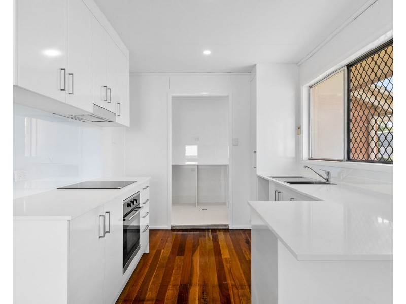 8 Caesar Street, Kingston QLD 4114