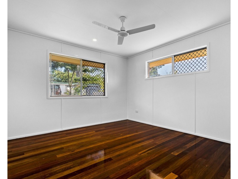 8 Caesar Street, Kingston QLD 4114