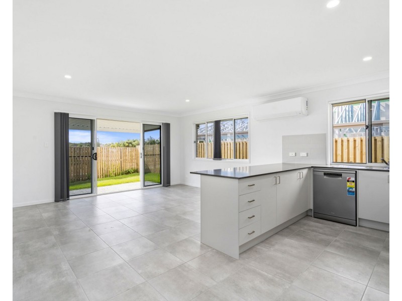 10 Sugar Maple Drive, Park Ridge QLD 4125